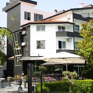 Hotel The Hart