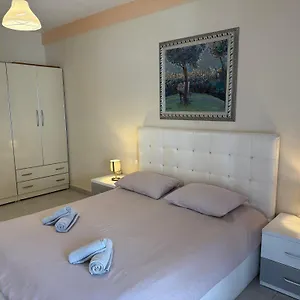 Apartment Marinela