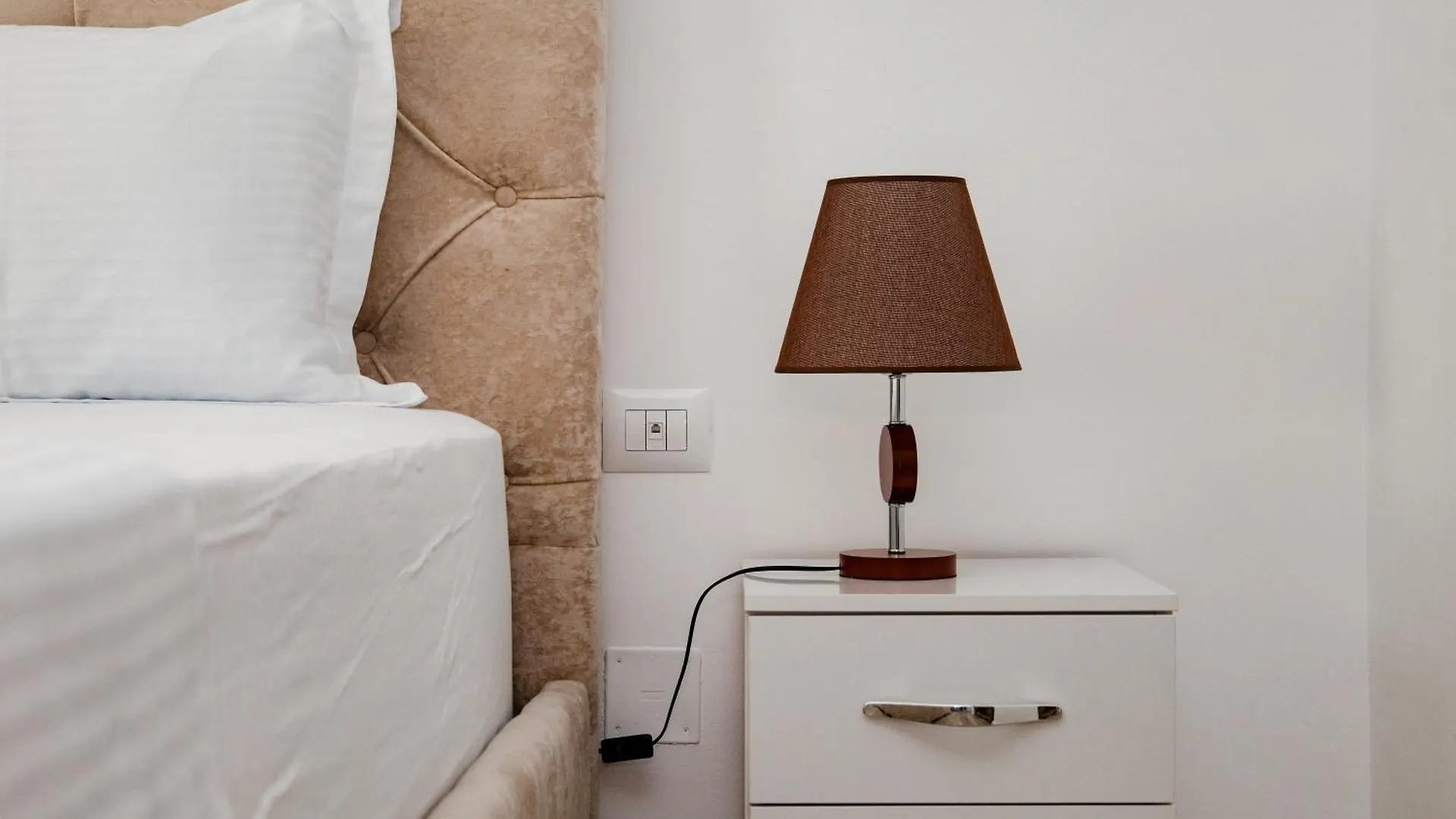 Hotel Riviera Hotel-City Center Vlore